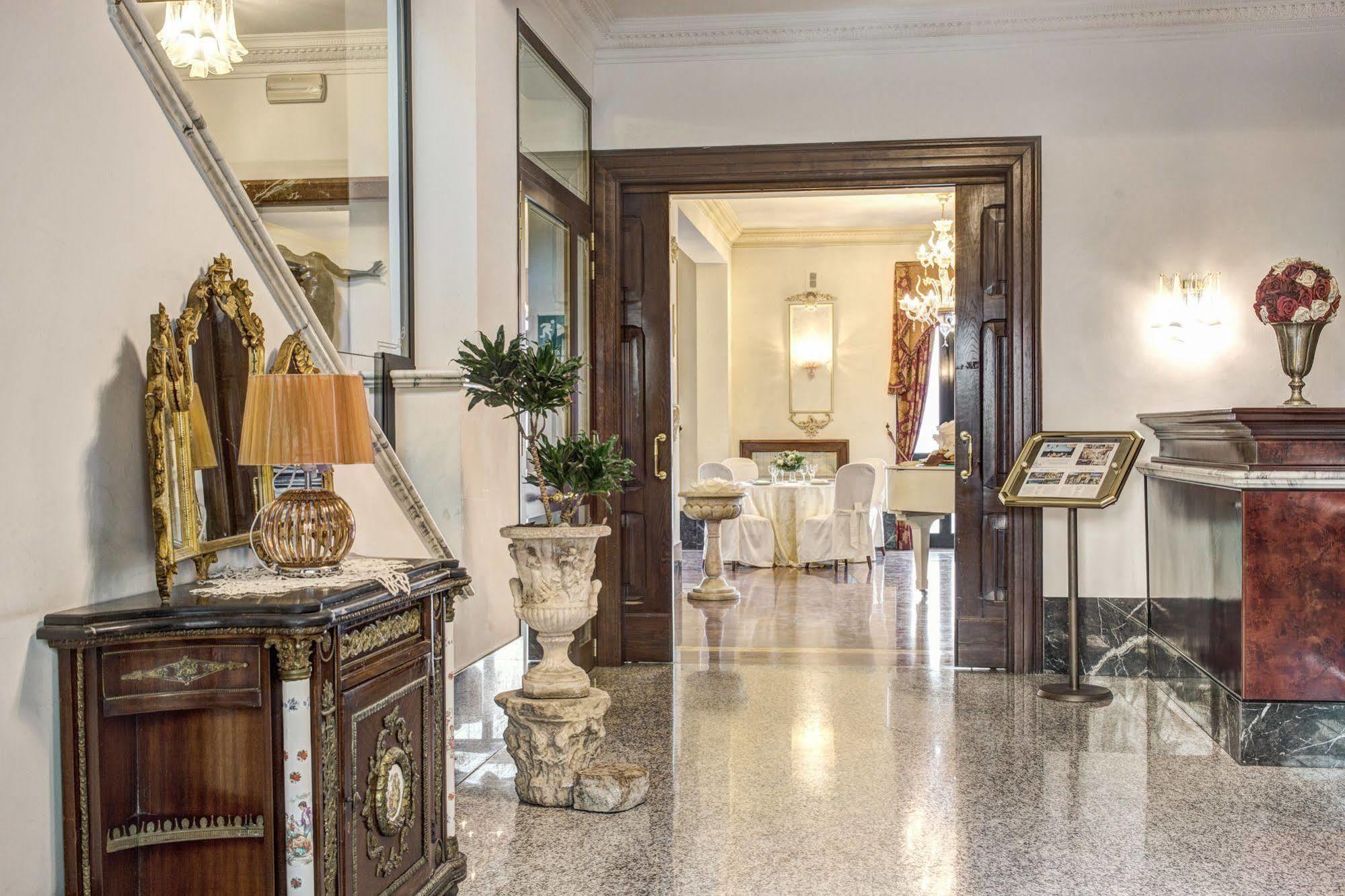 Castel Vecchio Hotel Castel Gandolfo